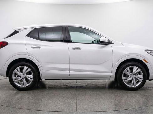 Used 2025 Buick Encore GX Preferred FWD image 11