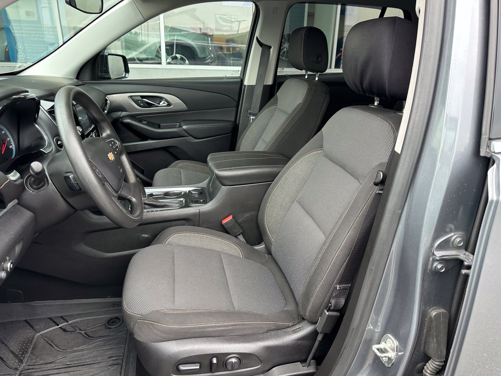 Used 2018 Chevrolet Traverse LS AWD/4WD image 18