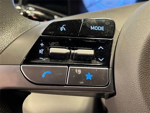 Used 2024 Hyundai Elantra SEL image 20