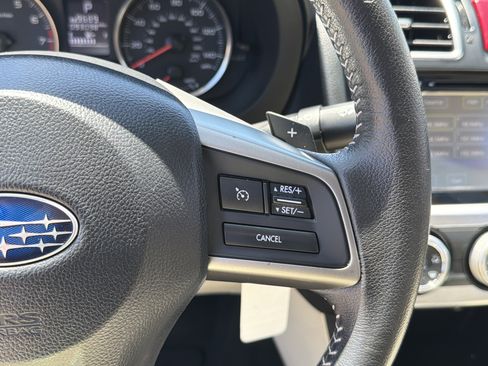 Used 2015 Subaru Impreza 2.0i Premium AWD/4WD image 17