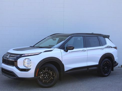 New 2026 Mitsubishi Outlander AWD image 34