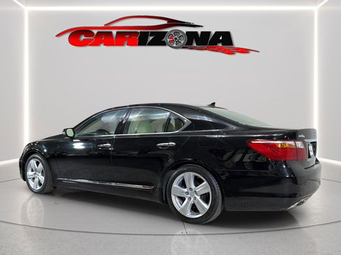Used 2011 Lexus LS 460 w/ Comfort Pkg RWD image 9