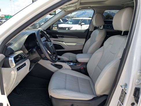 Certified 2022 Kia Telluride EX w/ EX Premium Package AWD/4WD image 25