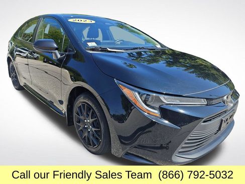 Used 2023 Toyota Corolla LE FWD image 8