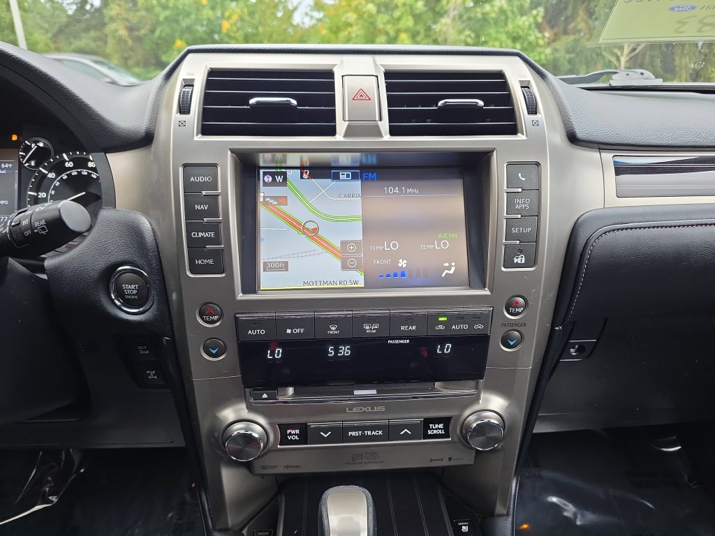 Used 2021 Lexus GX 460 Premium w/ Accessory Package AWD/4WD image 24
