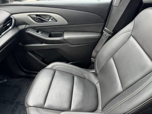 Certified 2023 Chevrolet Traverse LT w/ Rear Camera Mirror Package AWD/4WD image 27