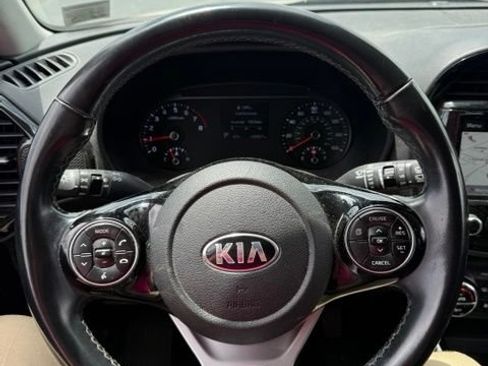 Used 2021 Kia Soul EX FWD image 12