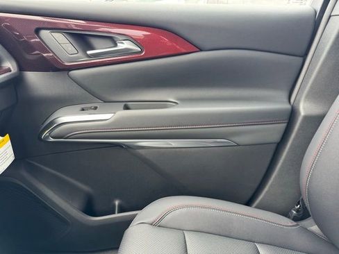 New 2026 Chevrolet Traverse Z71 w/ Driver Confidence Package AWD/4WD image 25