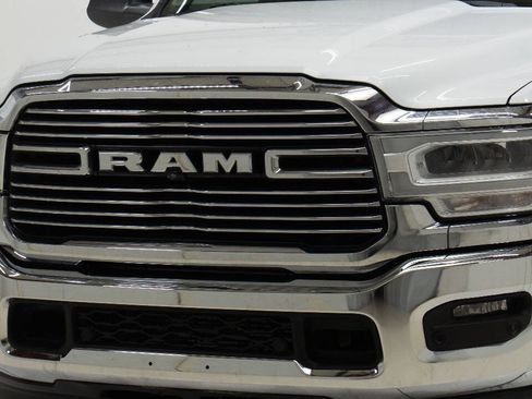 Used 2019 RAM 3500 Laramie image 10