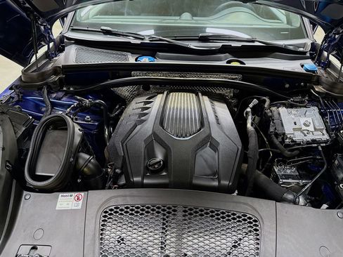 Used 2024 Porsche Macan Base image 34