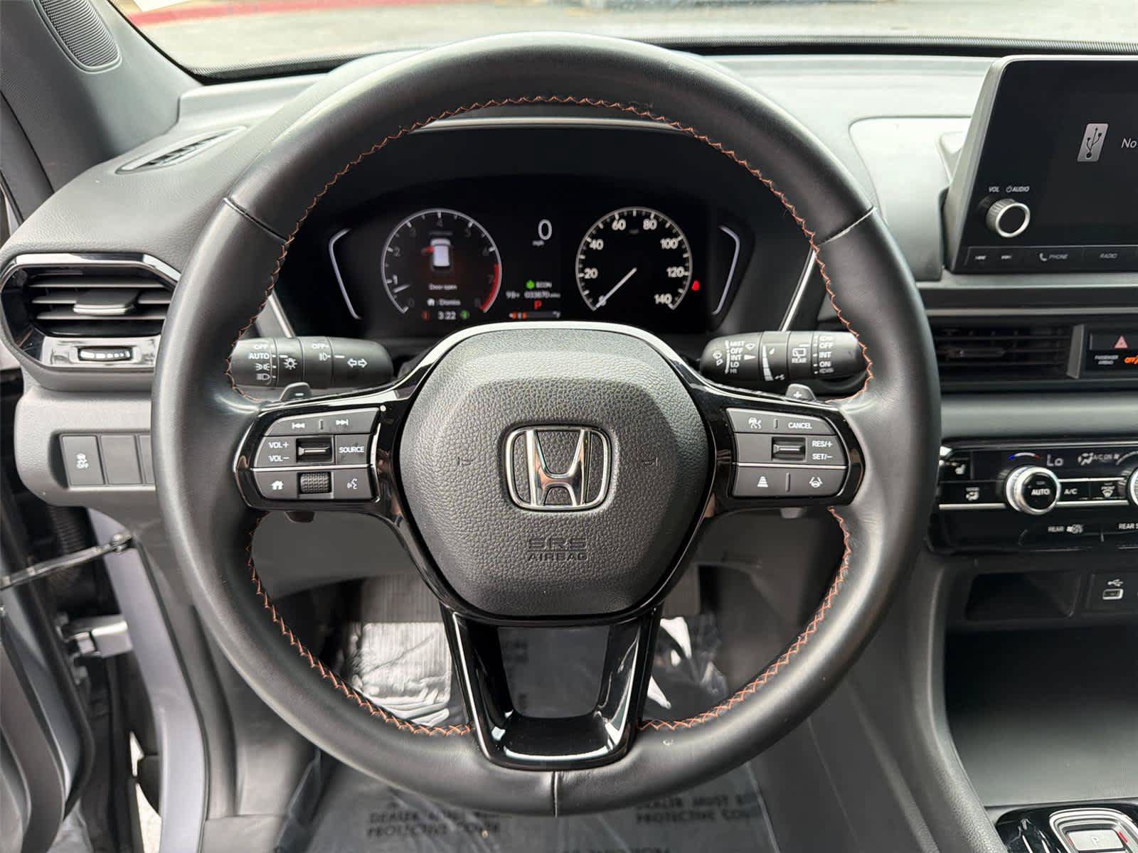 Used 2024 Honda Pilot Sport image 16