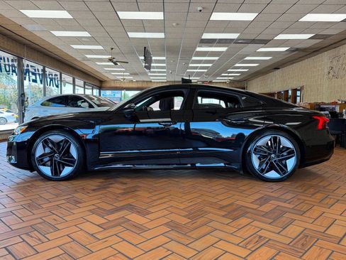 Used 2024 Audi RS e-tron GT w/ Carbon Performance Package AWD/4WD image 5