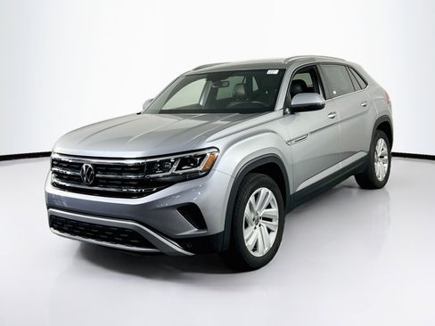 Used 2023 Volkswagen Atlas Cross Sport SE image 1