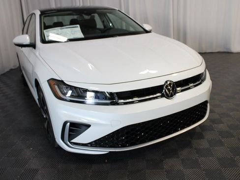 New 2026 Volkswagen Jetta SEL image 29