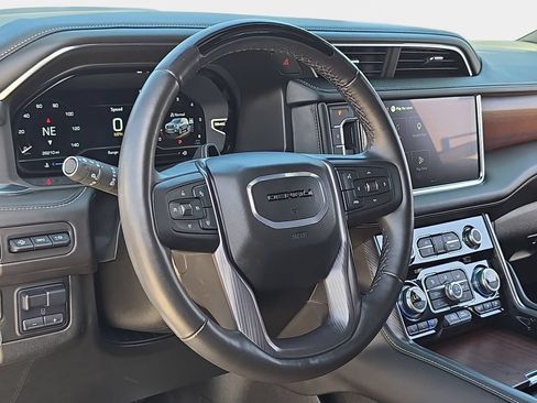 Used 2024 GMC Yukon Denali Ultimate AWD/4WD image 21