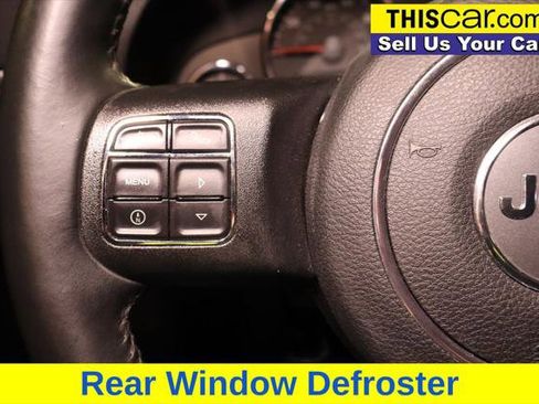 Used 2017 Jeep Wrangler Unlimited Rubicon w/ Connectivity Group image 13