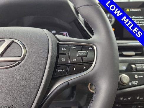 Used 2022 Lexus ES 350 w/ Premium Package image 31