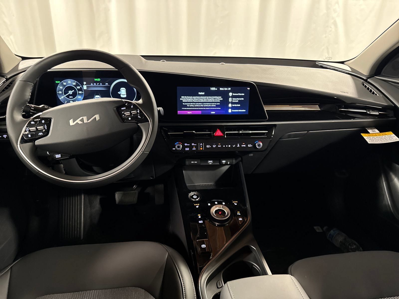 New 2026 Kia Niro Wind w/ Wind Preserve Package FWD image 4