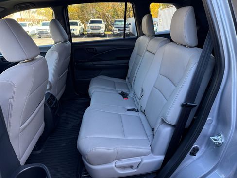 Used 2022 Honda Passport EX-L image 18