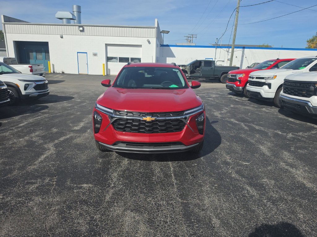 New 2026 Chevrolet Trax LT w/ Driver Confidence Package FWD image 2