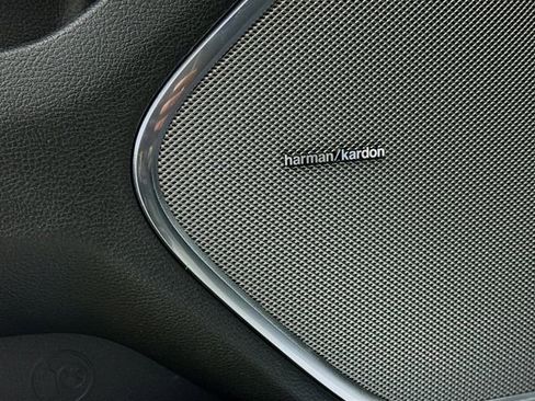New 2026 RAM 1500 Laramie AWD/4WD image 19