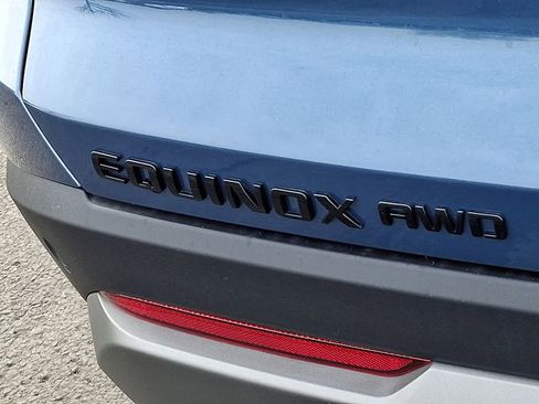 New 2026 Chevrolet Equinox LT w/ Convenience Package II image 11