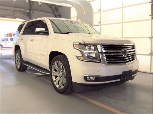 Used 2017 Chevrolet Tahoe Premier AWD/4WD image 3