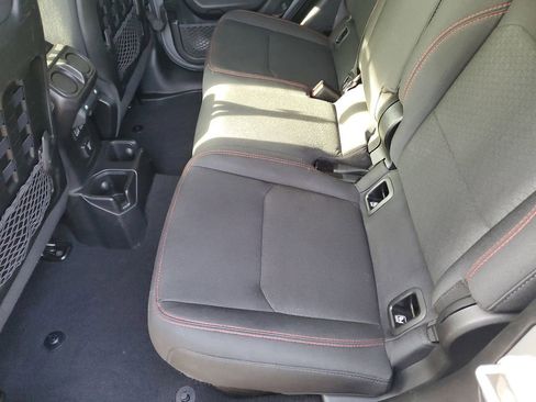 Used 2020 Jeep Gladiator Rubicon w/ Trailer Tow Package image 13