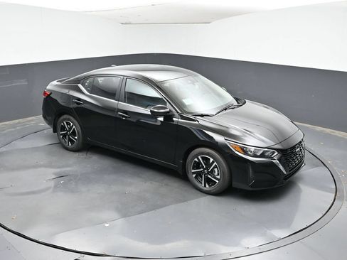 Used 2025 Nissan Sentra SV w/ All-Weather Package FWD image 28