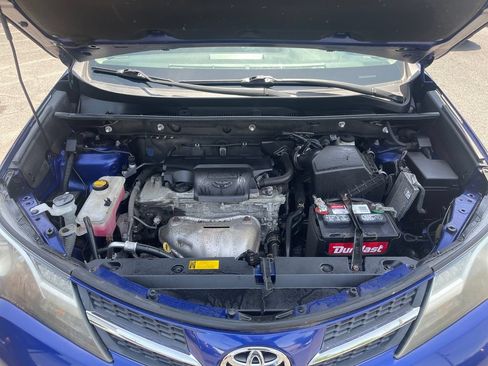 Used 2015 Toyota RAV4 XLE AWD/4WD image 11
