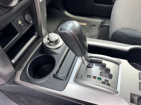 Used 2019 Toyota 4Runner SR5 AWD/4WD image 22