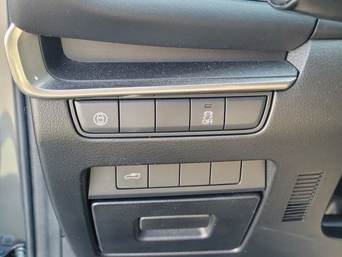 Used 2020 MAZDA MAZDA3 Sedan w/ Select Package image 23