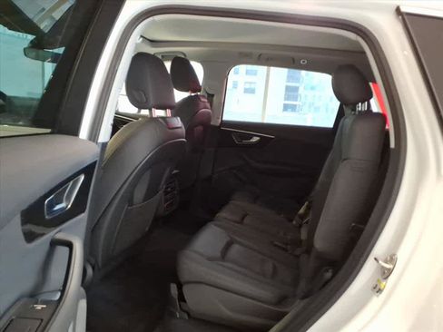 Certified 2023 Audi Q7 Premium image 16