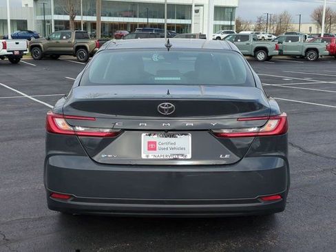 Used 2025 Toyota Camry SE image 6