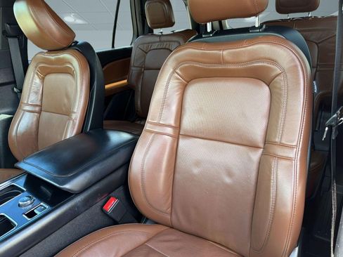 Used 2022 Lincoln Aviator Reserve w/ Elements Package Plus RWD image 25
