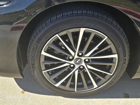 Used 2023 Lexus ES 350 w/ Premium Package image 7