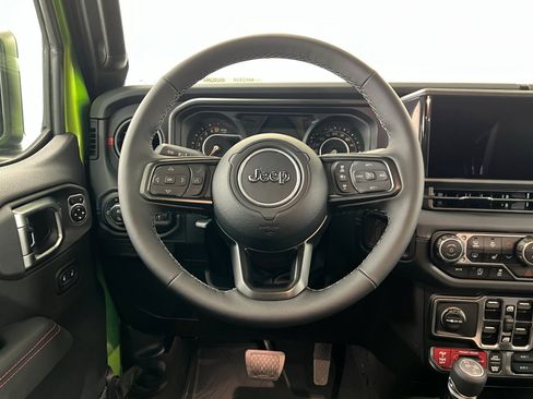 New 2025 Jeep Gladiator Rubicon image 12