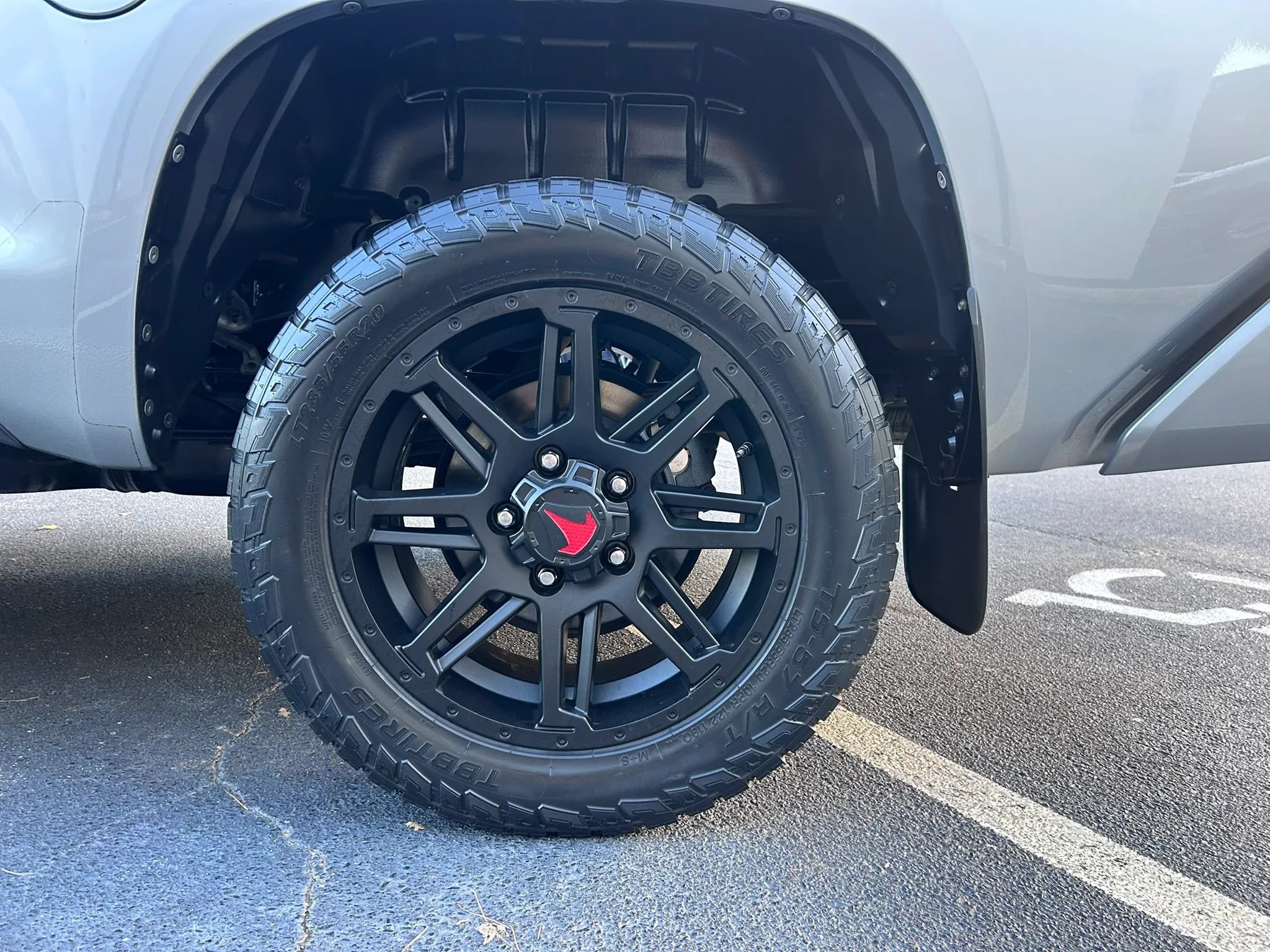 Used 2018 Toyota Tundra SR5 w/ SR5 Upgrade Package RWD image 23