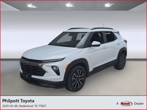 Used 2024 Chevrolet TrailBlazer ACTIV w/ Driver Confidence Package image 1