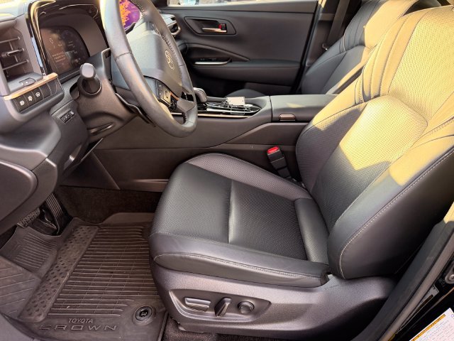 Used 2025 Toyota Crown Signia w/ Advanced Technology Package AWD/4WD image 14