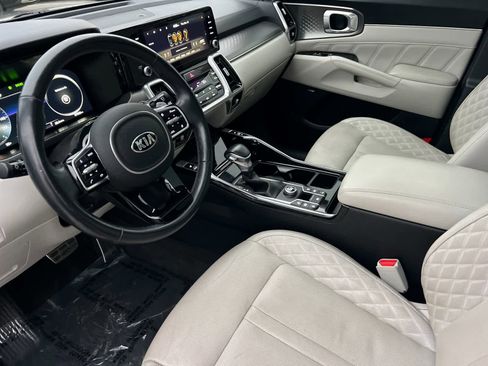 Used 2021 Kia Sorento SX image 11