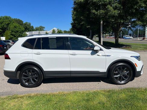 Certified 2022 Volkswagen Tiguan SE AWD/4WD image 5