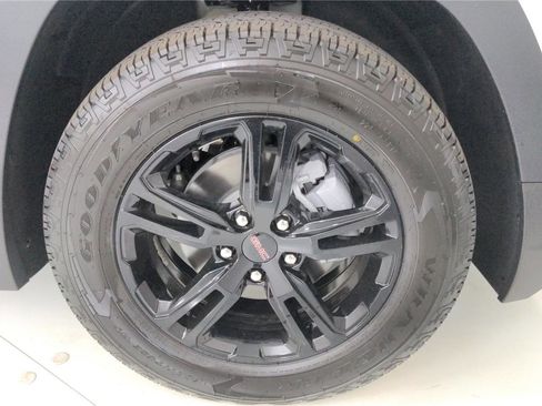 Used 2023 GMC Terrain AT4 image 10