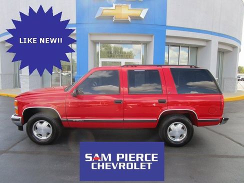 Used 1996 Chevrolet Tahoe 4WD image 1