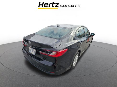 Used 2025 Toyota Camry LE image 6