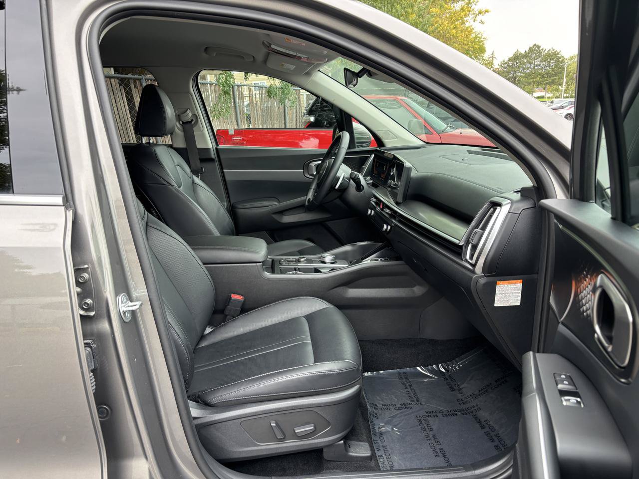 Used 2025 Kia Sorento EX AWD/4WD image 24