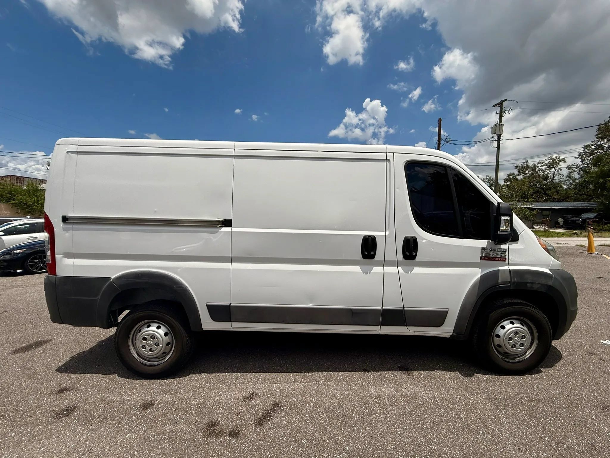 Used 2017 RAM ProMaster 1500 FWD image 5