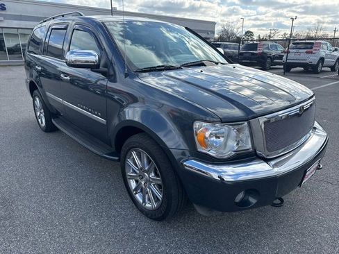 Used 2008 Chrysler Aspen Limited image 4