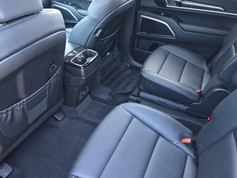 Certified 2024 Kia Telluride S w/ S Sunroof Package AWD/4WD image 12