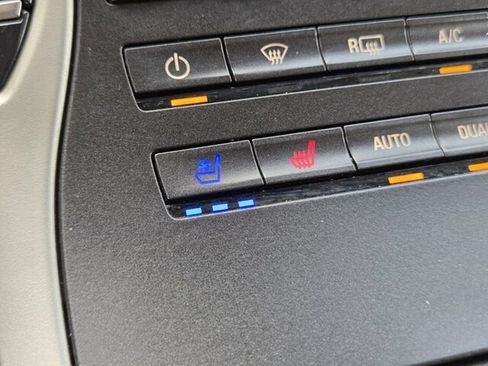 Used 2019 Lincoln Nautilus Reserve FWD image 31